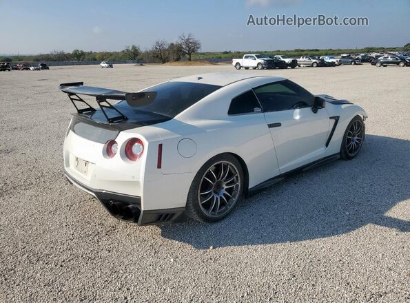 JN1AR5EF1JM710090 2018 NISSAN GT-R Белый Задняя правая четверть