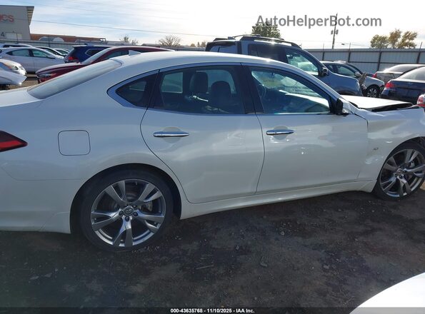 JN1BY1AP2HM741633 2017 INFINITI Q70 White Vista del cuadro de instrumentos