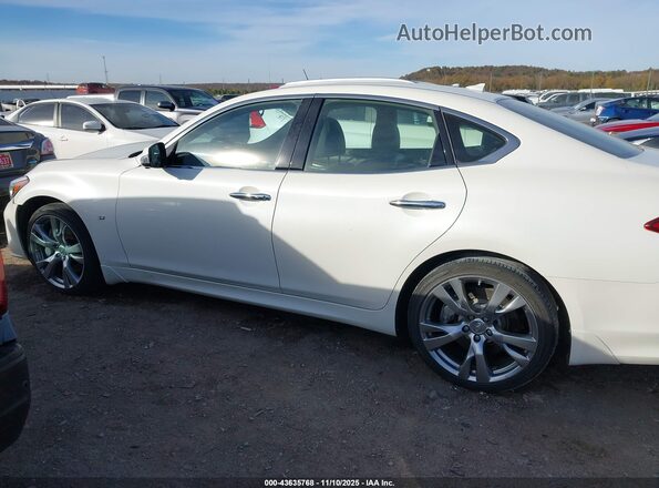 JN1BY1AP2HM741633 2017 INFINITI Q70 White Vista interior trasera