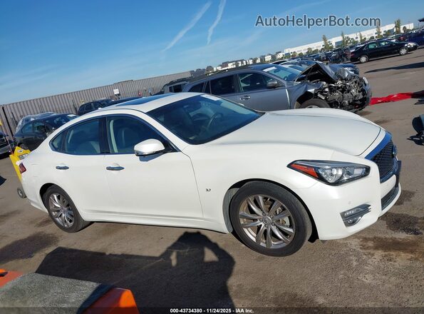 JN1BY1AP4KM505394 2019 INFINITI Q70 White Widok wnętrza z tyłu