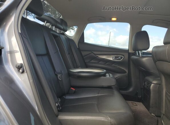 JN1BY1AP5HM740265 2017 INFINITI Q70 Gray უკანა სავარძლების ხედი