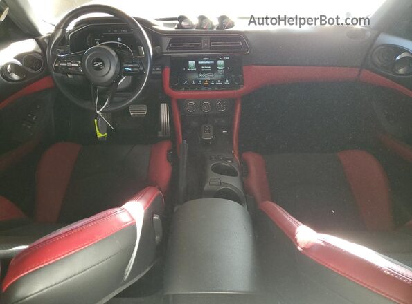 JN1BZ4BH3RM360901 2024 NISSAN Z Кремовый Вид панели приборов