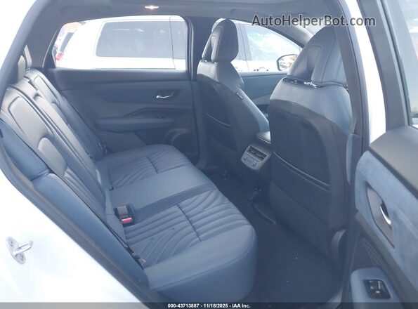 JN1DF0CD0PM708740 2023 NISSAN ARIYA White Vista de la etiqueta del VIN