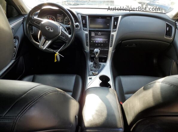 JN1EV7AP0LM203045 2020 INFINITI Q50 Серебряный Вид панели приборов