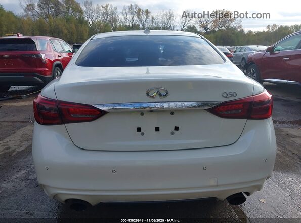 JN1EV7AP1JM353081 2018 INFINITI Q50 White 