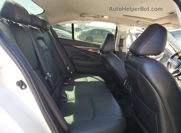 JN1EV7AP3JM352532 2018 INFINITI Q50 White Widok tylnych siedzeń
