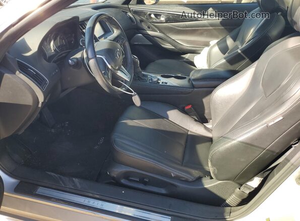 JN1EV7EK4JM342011 2018 INFINITI Q60 Silver Вид салону спереду