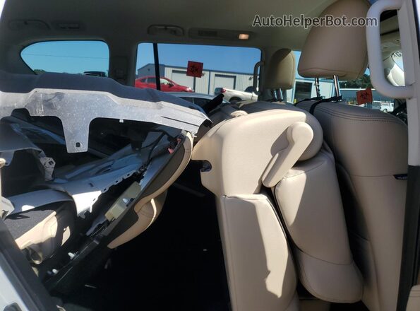 JN8AY2BC8P9183352 2023 NISSAN ARMADA White უკანა სალონის ხედი