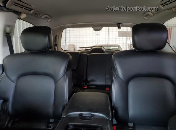 JN8AZ2AF4M9719749 2021 INFINITI QX80 Silver Widok tylnych siedzeń
