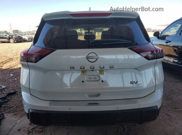 JN8BT3BAXRW362018 2024 NISSAN ROGUE White უკანა ხედი
