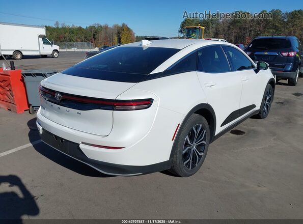 JTDAAAAF9S3031968 2025 TOYOTA LE Белый Задняя правая четверть