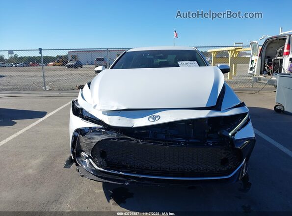 JTDAAAAF9S3031968 2025 TOYOTA LE Белый Вид щитка приборов