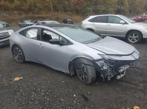 JTDACACU2R3022173 2024 TOYOTA PRIUS Gray წინა მარჯვენა