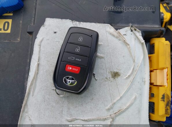 JTDAFAAF1T3014472 2026 TOYOTA CROWN Белый Вид панели приборов