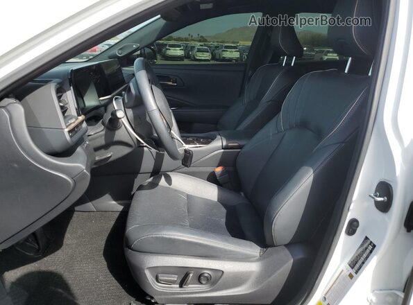 JTDAFAAF4R3006603 2024 TOYOTA CROWN White Вид салону спереду