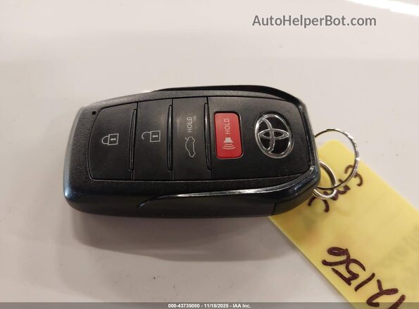 JTDBDMHEXSJ011816 2025 TOYOTA LL White Vista del salpicadero