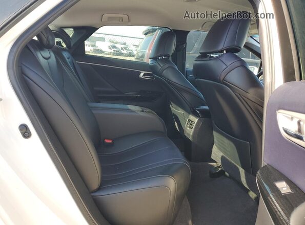 JTDBVRBD0HA001024 2017 TOYOTA MIRAI White 