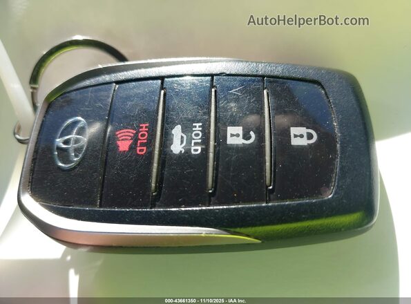 JTDBVRBD2HA001333 2017 TOYOTA MIRAI Черный Вид панели приборов