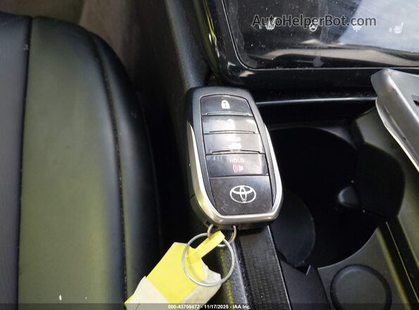 JTDBVRBD3HA003219 2017 TOYOTA MIRAI Черный Вид панели приборов