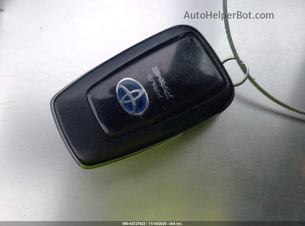 JTDKARFP4J3076156 2018 TOYOTA PRIUS PRIME Silver Widok deski rozdzielczej