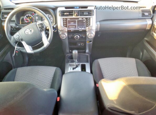 JTEEU5JR4R5309373 2024 TOYOTA 4RUNNER Gray Dashboard view
