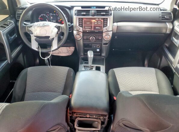 JTEEU5JR5M5249502 2021 TOYOTA 4RUNNER Silver Dashboard view