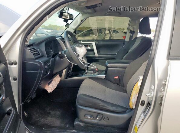 JTEEU5JR5M5249502 2021 TOYOTA 4RUNNER Silver Front interior view