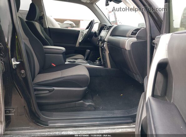 JTEMU5JR3R6281104 2024 TOYOTA 4RUNNER Black Vista interior delantera