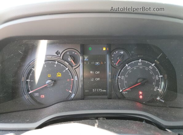 JTEMU5JR7R6238529 2024 TOYOTA 4RUNNER Синий Вид щитка приборов