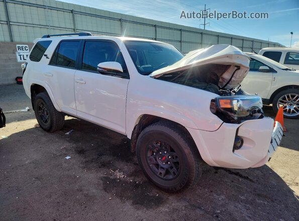 JTERU5JR3R6232796 2024 TOYOTA 4RUNNER White Առջևի աջ