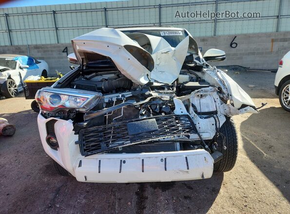JTERU5JR3R6232796 2024 TOYOTA 4RUNNER White Դիմացի տեսք