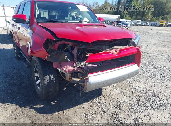 JTERU5JR4N6039549 2022 TOYOTA 4RUNNER Красный Вид спереди