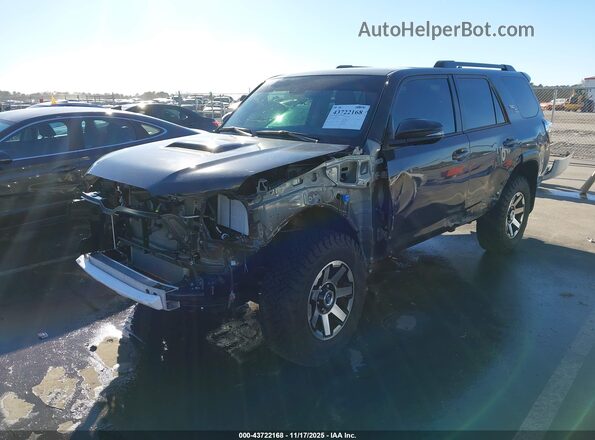 JTERU5JR8R6279368 2024 TOYOTA 4RUNNER Серый Передняя левая четверть
