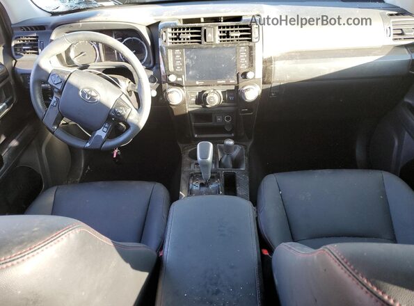 JTERU5JR8R6298020 2024 TOYOTA 4RUNNER Black Առջևի վահանակի տեսք