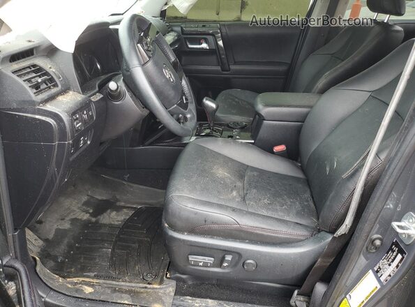 JTERU5JRXR6282966 2024 TOYOTA 4RUNNER Серый Вид салона спереди