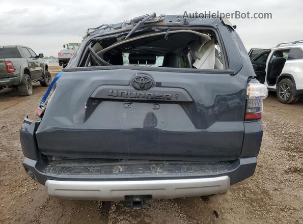 JTERU5JRXR6282966 2024 TOYOTA 4RUNNER Серый Вид сзади