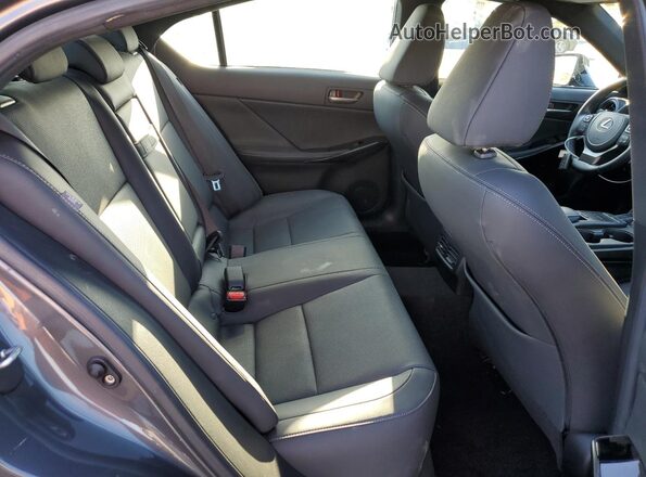 JTHB81F22R5053068 2024 LEXUS IS Gray Widok tylnych siedzeń