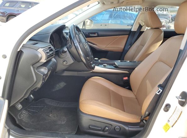JTHBA1D24K5098042 2019 LEXUS IS White წინა სალონის ხედი