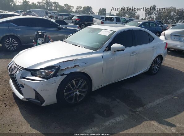 JTHBA1D2XJ5080398 2018 LEXUS IS 300 White წინა მარცხენა ხედი სამი მეოთხედიდან