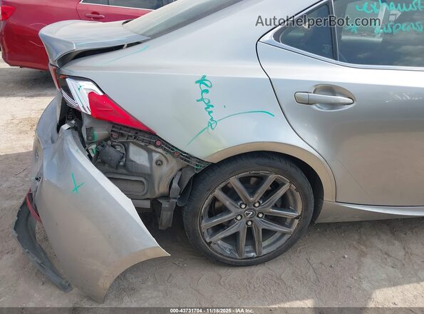 JTHBA1D2XJ5080630 2018 LEXUS IS 300 Silver Front view