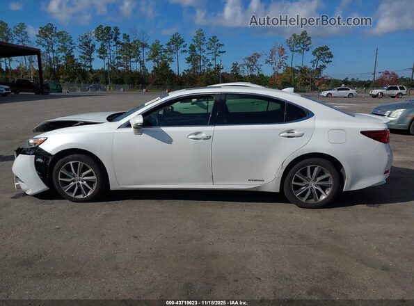 JTHBW1GGXH2137672 2017 LEXUS ES 300H Белый Панорамный вид салона 360°