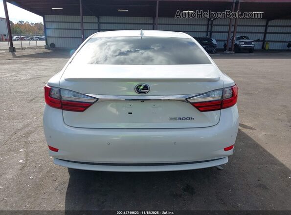 JTHBW1GGXH2137672 2017 LEXUS ES 300H Белый 