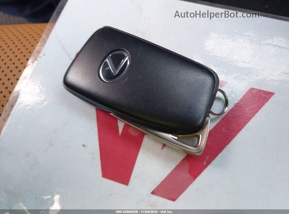 JTHBZ1B20S5087292 2025 LEXUS IS 350 Белый Вид панели приборов