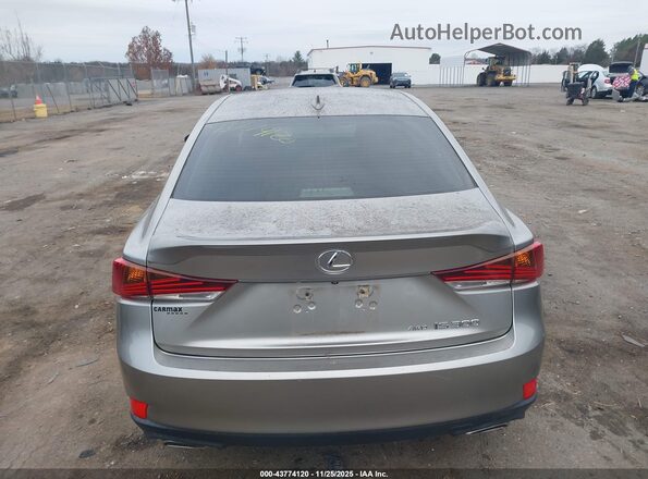 JTHC81D28J5026985 2018 LEXUS IS 300 Серебряный 