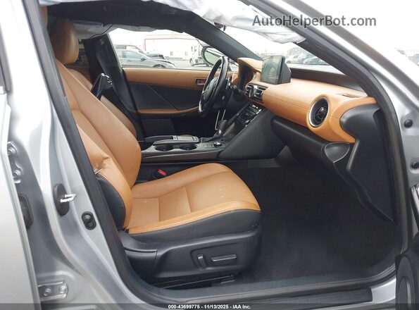 JTHCA1D25M5114322 2021 LEXUS IS 300 Silver Vista interior delantera