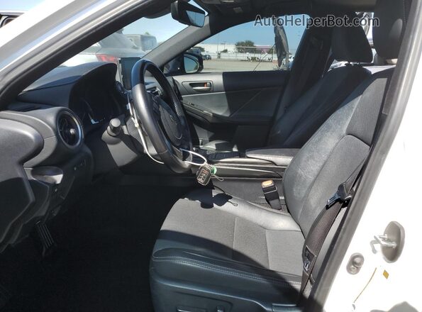 JTHCA1D26M5111574 2021 LEXUS IS White Widok wnętrza z przodu