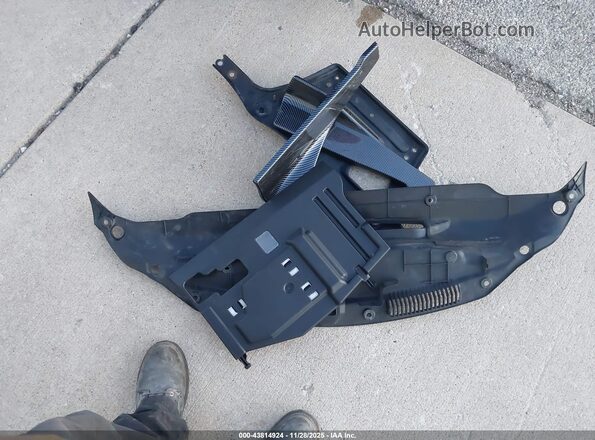 JTHCE1D22H5013717 2017 LEXUS IS 350 Black Սարքավորումների վահանակի տեսք