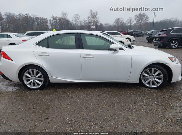 JTHCM1D29G5003977 2016 LEXUS IS 300 White Rear interior view