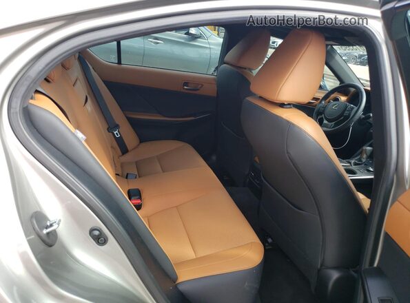 JTHDA1D28N5119827 2022 LEXUS IS Silver Widok tylnych siedzeń