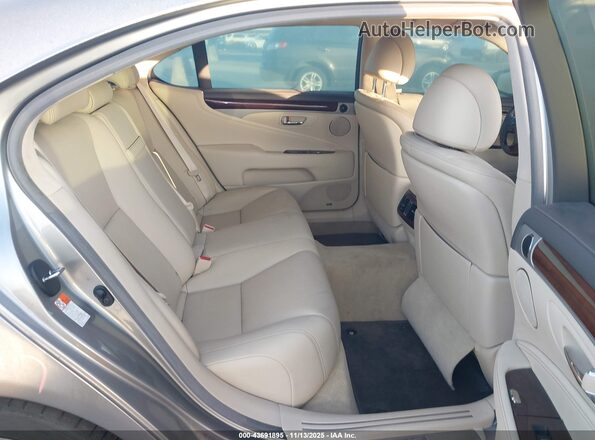 JTHGL5EF0G5057200 2016 LEXUS LS 460 Silver VIN կոդի պիտակի տեսք